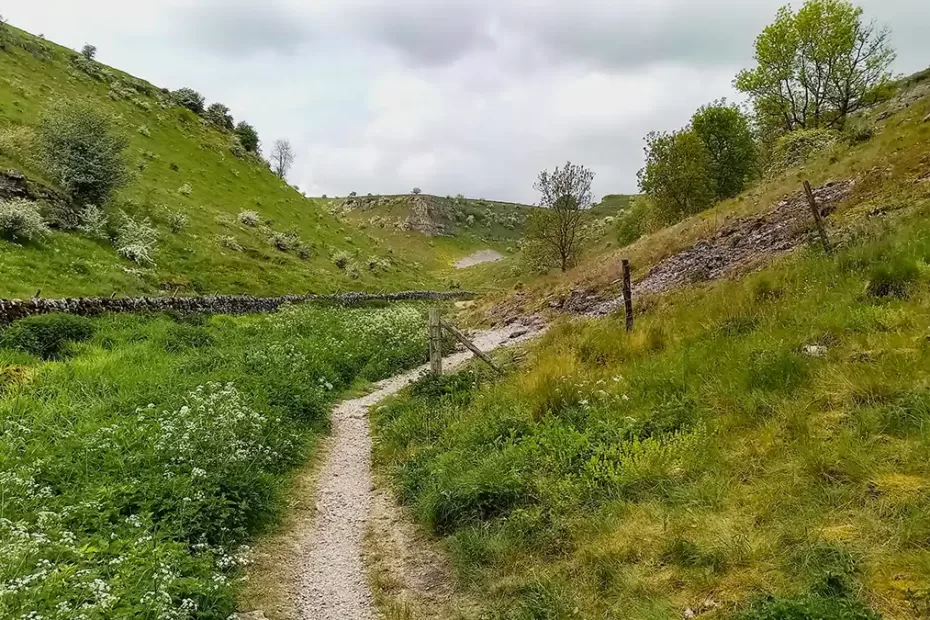 Path through Lathkill Dale to Monyash